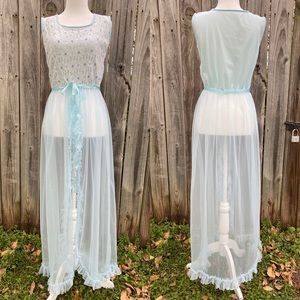Vintage Pinehurst Lingerie Daisy Blue Nightgown Slip Negligee Size Small
